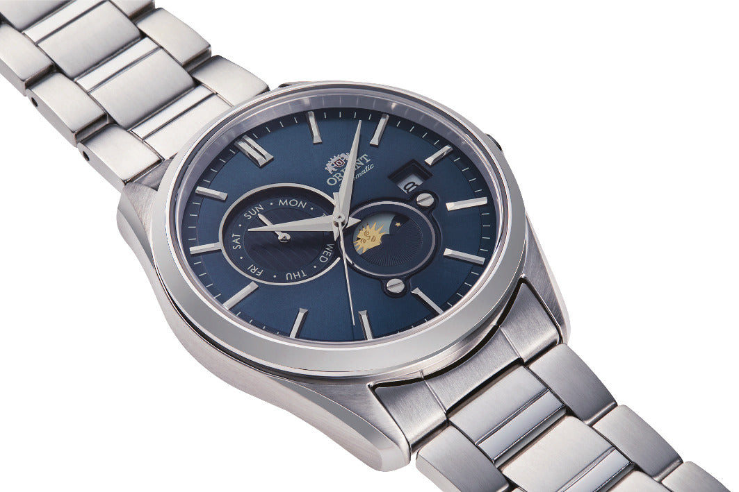 ORIENT RA-AK0308L Contemporary Automatic Gents Metal Bracelet Strap Watch